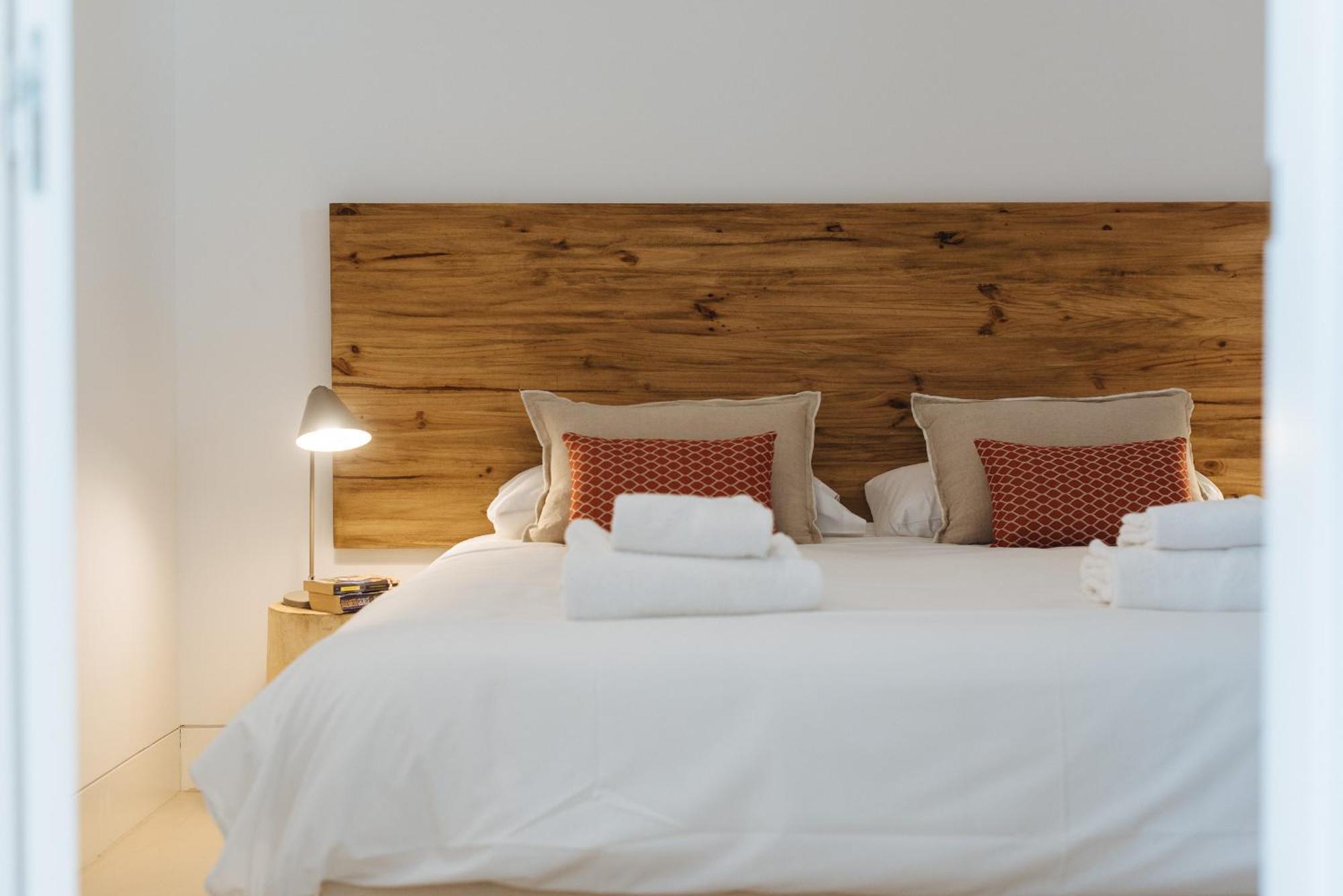 Eva Recommends Castellar Pool&terrace *