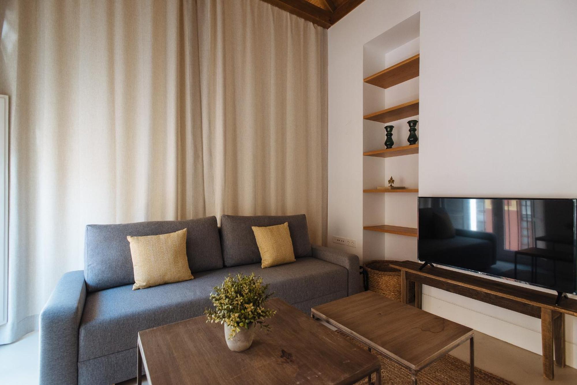 Eva Recommends Castellar Pool & Terrace Appartement Sevilla
